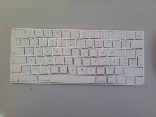 Apple Imac 21.5 2015 / Core I7-5th, / Ram 16 Gb / Ssd 256 Gb Plateado (Usado)