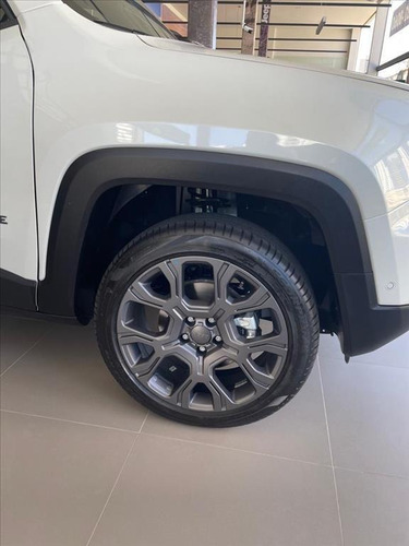Imagem 2 de 12 de Renegade 1.3 T270 Turbo Flex S 4x4 At9