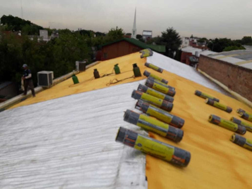 Imagen 6 de 10 de Aislación Con Poliuretano Expandido, Térmica E Hidrófuga