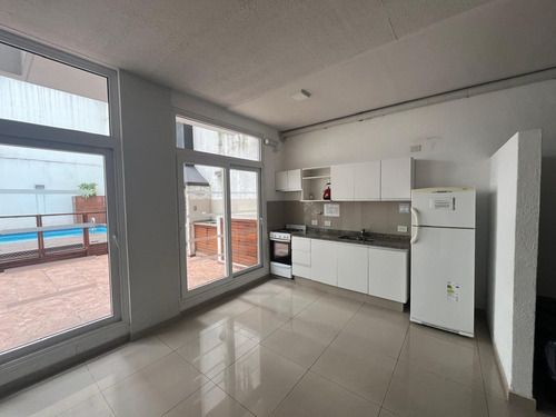 Depto Venta 2 Amb Almagro Con Balcón Y Cochera