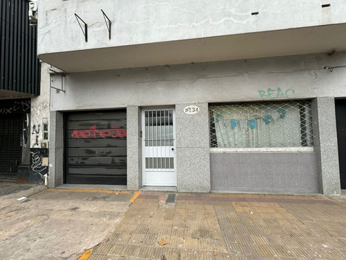 En Alquiler S/ Av. Yrigoyen Excelente Dto Tipo Casa 3 Amb C/ 2 Patios En Lanus O (424)