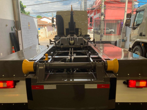 Vm 290 6x4 2025 Caminhao Rolon Grimald 2025