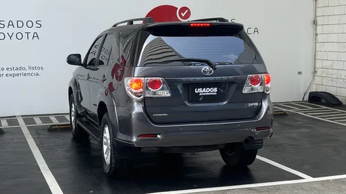 Toyota Fortuner 2.7l 4x2