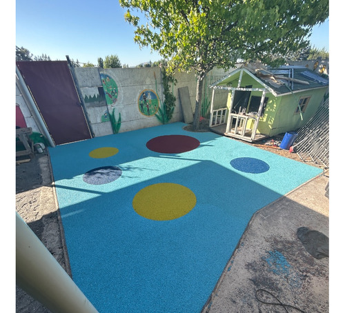 Instalación De Pisos De Caucho Sbr Y Epdm Servicio Profesi