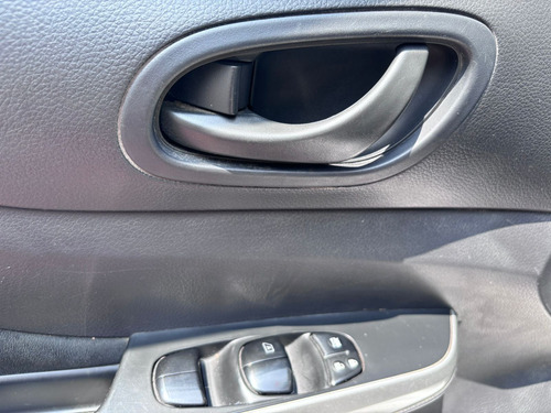 Nissan NP300 2.5 SE Paq Seguridad Mt