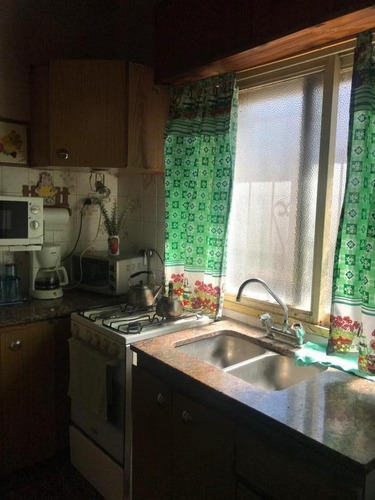 Imagen 3 de 4 de Venta Casa De Dos Dormitorios En La Plata