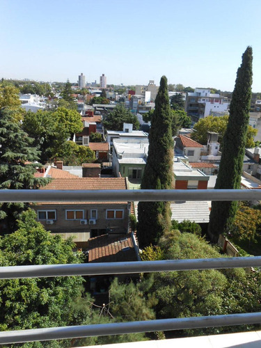 Imagen 2 de 20 de Departamento De 2 Amb. Con Balcon A Estrenar