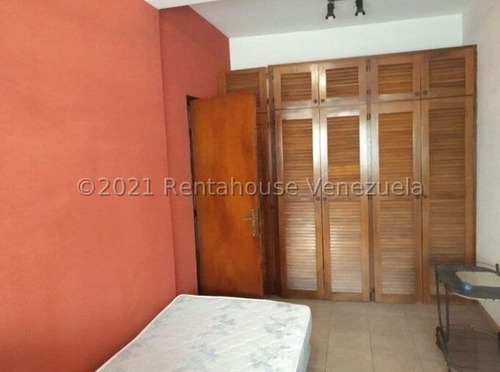 Imagen 6 de 8 de Casa En Venta Mls #21-26420 - Laura Colarusso