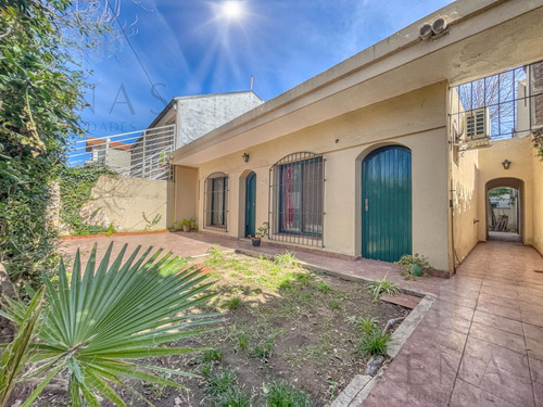 Encantadora Casa En La Horqueta - San Isidro 