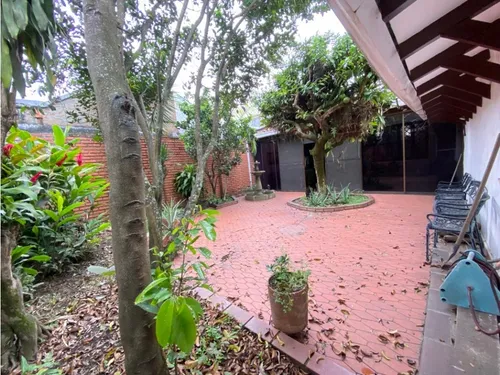 Venta Casa De 380mts2 En Ciudad Jardín, Sur De Cali 8603.
