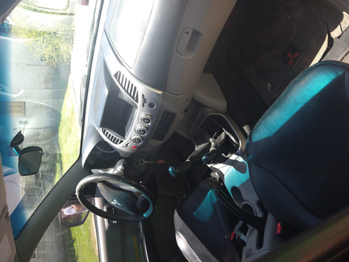 Mitsubishi L200 3.2 Cab Doble 4wd Cr 165cv Mt 2011