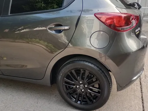 Mazda 2 Modelo 2023, 19.000 Kilometraje