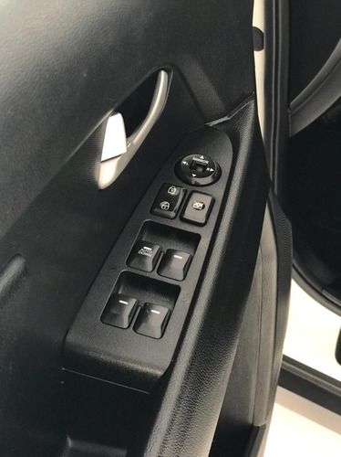 Imagem 14 de 15 de Sportage Lx 2.0 16v 2.0 16v Flex Aut.