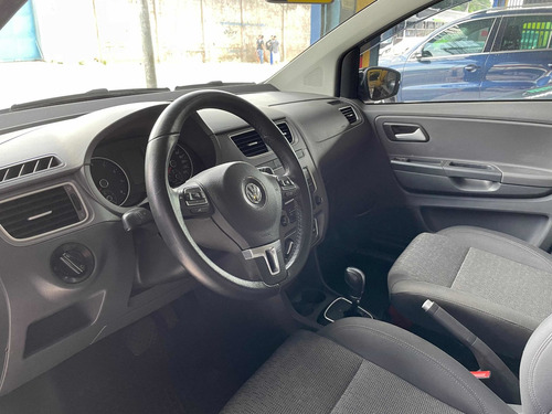 Imagem 9 de 13 de Volkswagen Fox 2014 1.6 Vht I-motion Total Flex 5p