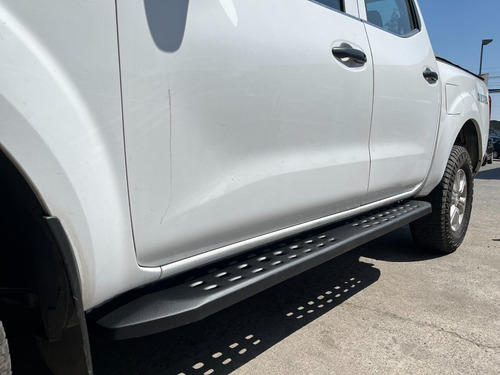 Imagen 3 de 15 de Nissan Np300 2020 2.3 Diesel 4x4