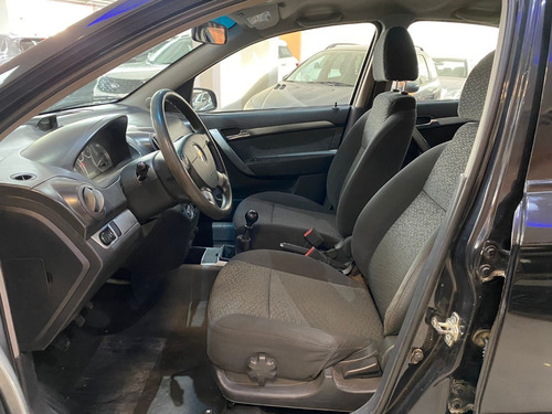 Imagen 5 de 6 de Chevrolet Aveo 2010