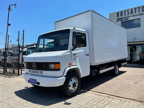 Imagem 2 de 14 de Mercedes-benz-mb710