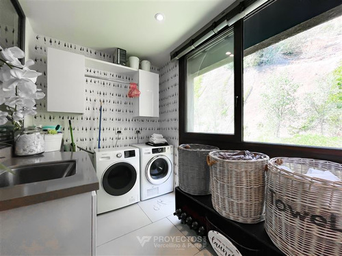 Departamento En Venta De 3 Dorm. En Vitacura