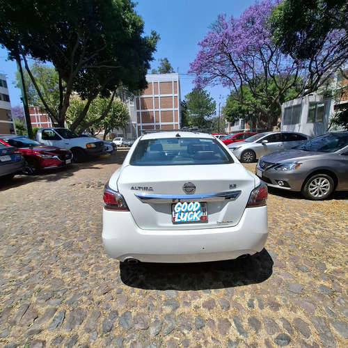 Nissan Altima Exclusive at