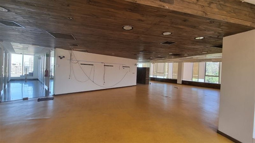 Imagen 6 de 13 de Oficina En Arriendo En Providencia