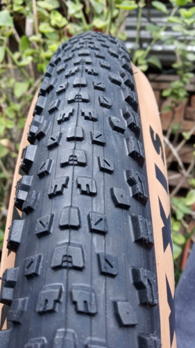 Imagen 6 de 10 de 2 Llantas Maxxis 27.5*2.25 Rekon Race Talón Convencional/exo