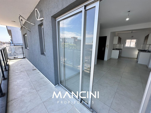 Departamento En Venta De 3 Ambientes - San Martin