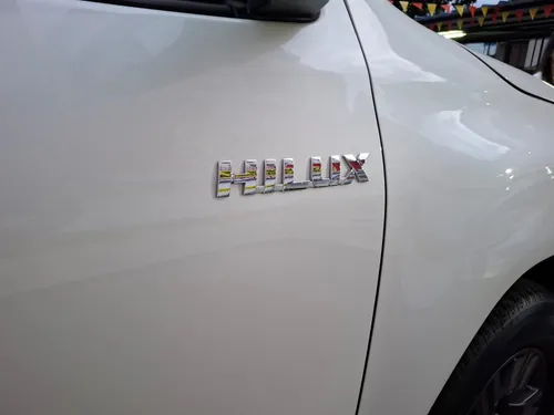 Toyota Hilux 2.4 Diésel 4X4