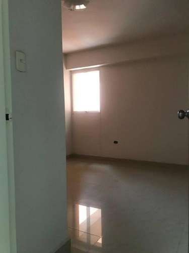 Imagen 6 de 10 de Vende Apartamento Trigaleña. Dr