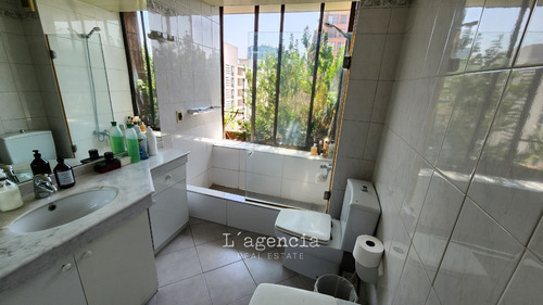 Piso Completo - Cg Los Leones - Vista Insuperable