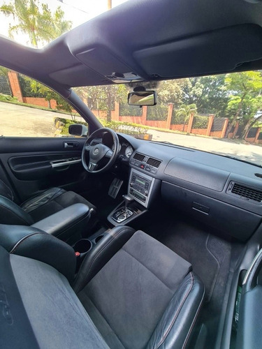 Imagen 12 de 15 de Volkswagen Jetta 2013 1.8 Gli