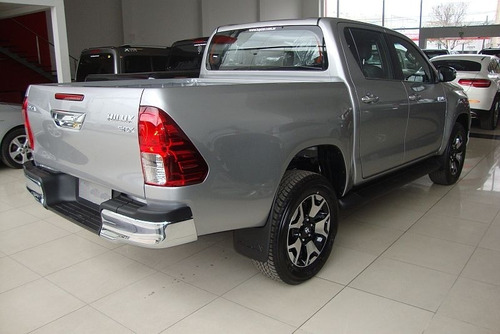Toyota Hilux 2.8 Cd Srx 177cv 4x2 Automática 2021