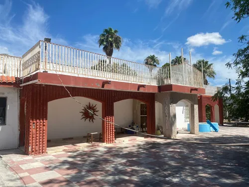 Quinta En Venta En Villas Campestres En Ciénega De Flores N.l. (incluye 3 Casas En El Terreno)