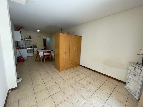 Monoambiente En Venta Con Balcon Zona Centro