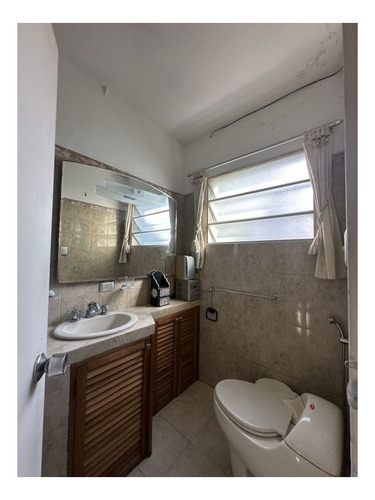 Venta . Apartamento. El Bosque. Caracas. Af
