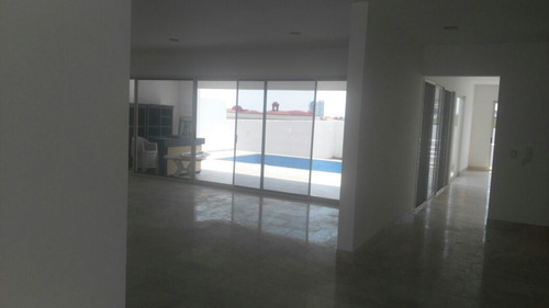 Residencia Con Alberca, Balcones Del Campestre.