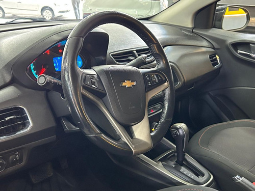 Chevrolet Onix HATCH LTZ 1.4 8V Flex Automatico 2016 Completo Midia Rodas Baixa km