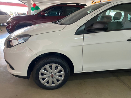 Imagem 1 de 8 de Fiat Grand Siena Attractive 1.0 (flex)