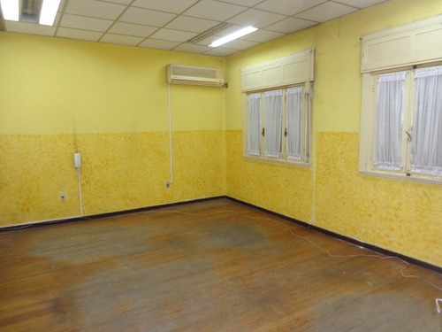 2 Naves, 2 Entradas Camiones, Local, Oficinas Y Deposito