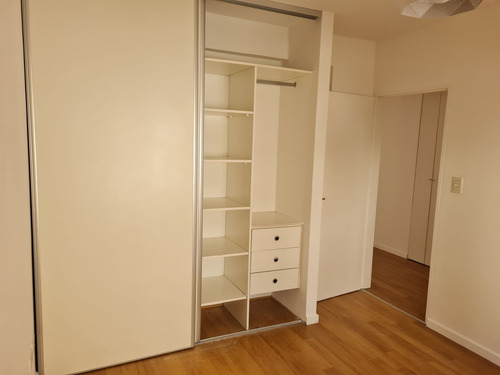 Imagen 18 de 28 de Dos Ambientes Con Cochera En Venta Frente Olivos