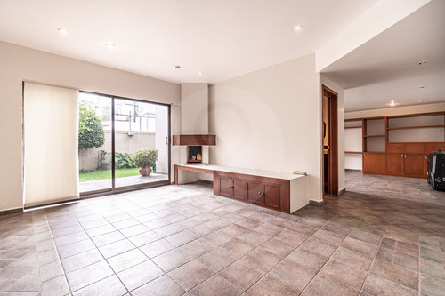 Casa En Venta En Paseo De Las Lomas