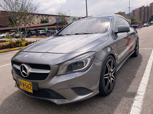 Mercedes Benz Cla200 1.6 At 2014