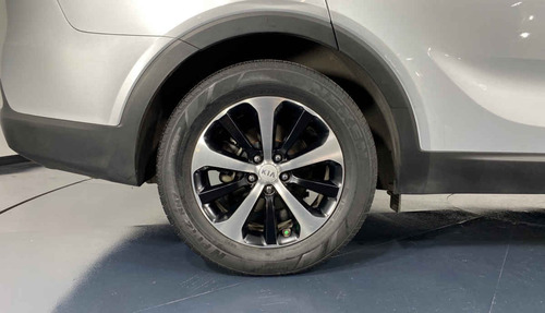 Imagen 13 de 15 de 47123 - Kia Sorento 2017 Con Garantía At