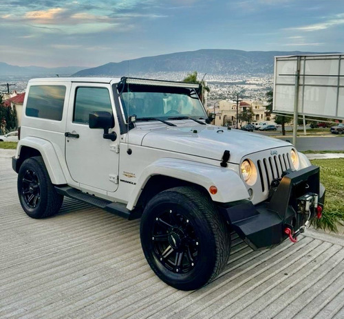 Jeep Wrangler 3.6 3p Sahara V6 4x4 At