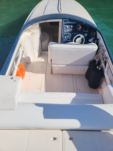 Scarab 38 Pés