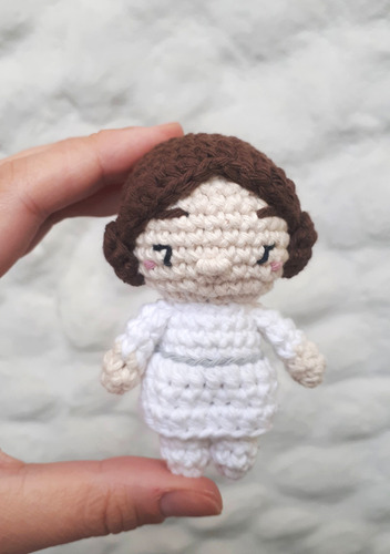 Muñeca Princesa Leia Star Wars Amigurumi Tejido - Pipelino