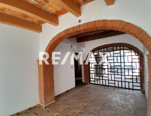 Casa En Venta En Santa Rosa Jauregui