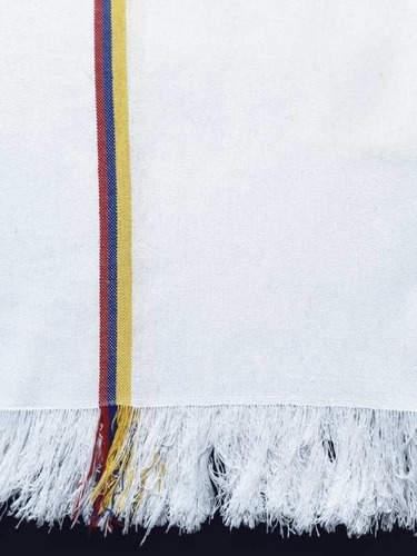 Imagen 5 de 5 de Poncho Blanco Bandera Corriente