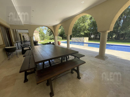 Imagen 23 de 30 de Casa - Saint Thomas
