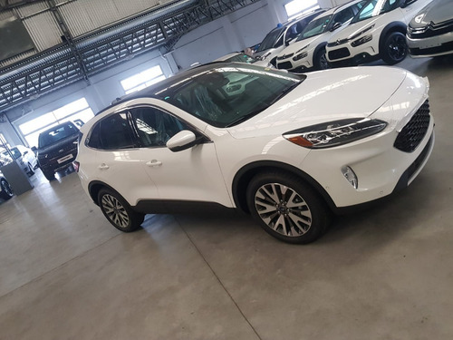 Nueva Ford Kuga Hibrida Titanium 0km 2021