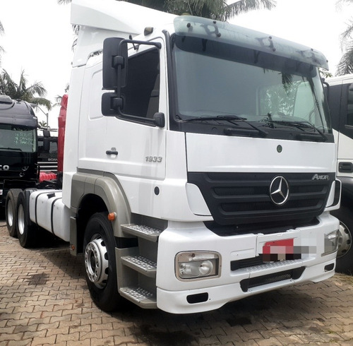 Imagem 1 de 10 de Mercedes Axor 1933 6x2 2006